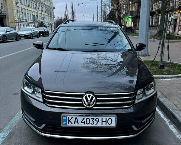 Коричневый Фольксваген Пассат, объемом двигателя 2 л и пробегом 266 тыс. км за 11500 $, фото 1 на Automoto.ua