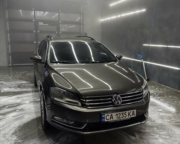 Коричневый Фольксваген Пассат, объемом двигателя 2 л и пробегом 272 тыс. км за 12000 $, фото 1 на Automoto.ua