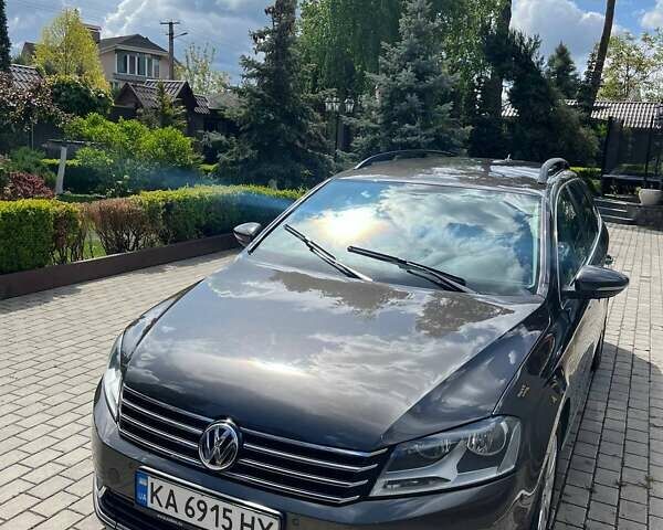 Коричневий Фольксваген Пассат, об'ємом двигуна 1.6 л та пробігом 251 тис. км за 12500 $, фото 1 на Automoto.ua