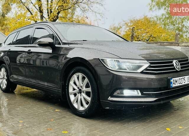 Коричневый Фольксваген Пассат, объемом двигателя 1.6 л и пробегом 333 тыс. км за 10900 $, фото 1 на Automoto.ua