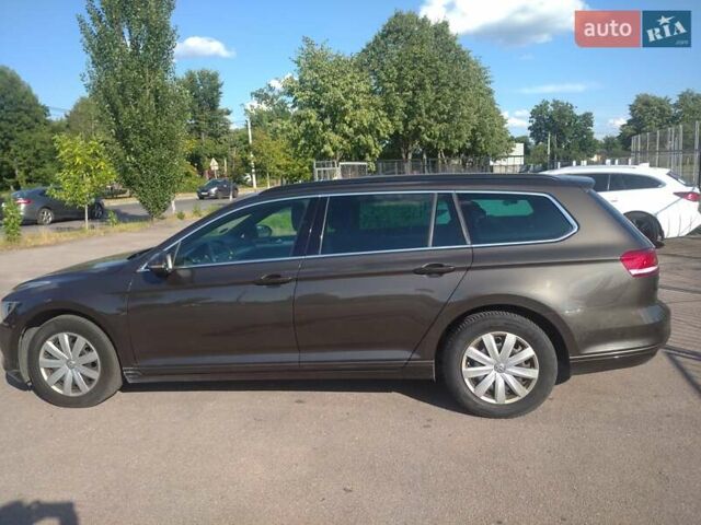 Коричневый Фольксваген Пассат, объемом двигателя 1.6 л и пробегом 305 тыс. км за 14900 $, фото 1 на Automoto.ua