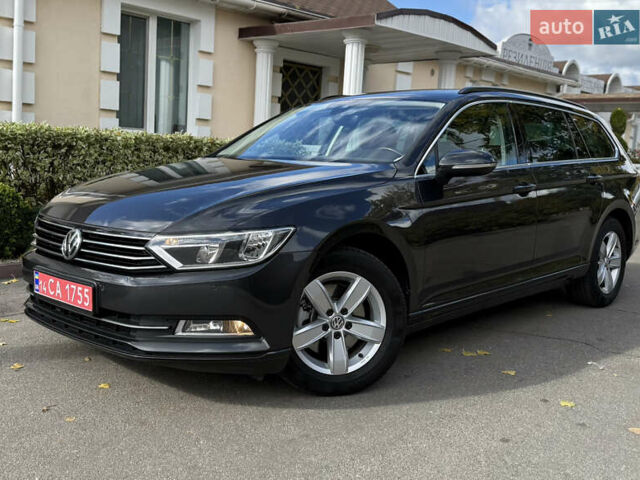 Коричневый Фольксваген Пассат, объемом двигателя 2 л и пробегом 220 тыс. км за 16700 $, фото 1 на Automoto.ua