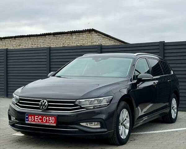 Коричневий Фольксваген Пассат, об'ємом двигуна 2 л та пробігом 205 тис. км за 17999 $, фото 1 на Automoto.ua