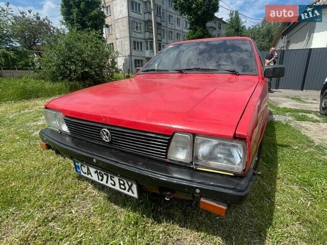 Червоний Фольксваген Пассат, об'ємом двигуна 1.6 л та пробігом 100 тис. км за 450 $, фото 1 на Automoto.ua