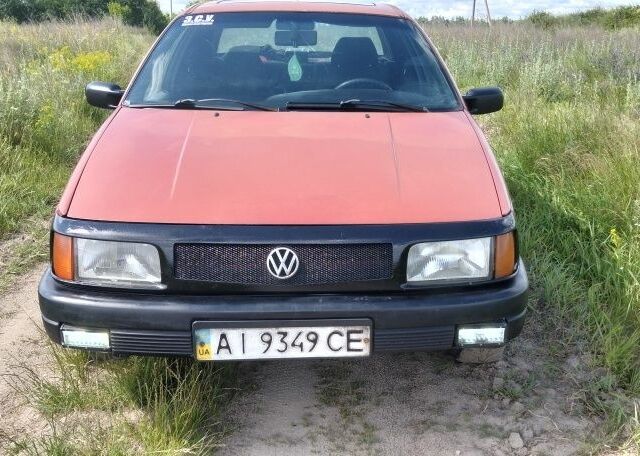 Червоний Фольксваген Пассат, об'ємом двигуна 1.9 л та пробігом 450 тис. км за 1784 $, фото 1 на Automoto.ua