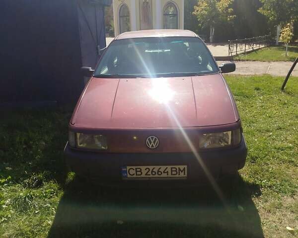 Червоний Фольксваген Пассат, об'ємом двигуна 1.8 л та пробігом 30 тис. км за 1200 $, фото 1 на Automoto.ua