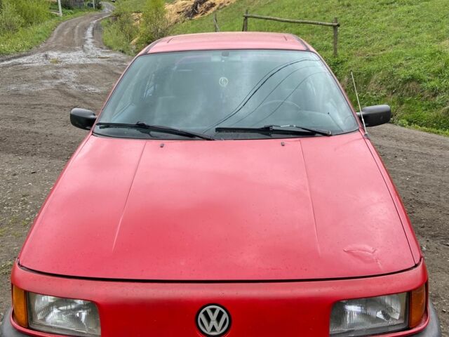 Красный Фольксваген Пассат, объемом двигателя 1.8 л и пробегом 419 тыс. км за 1500 $, фото 1 на Automoto.ua