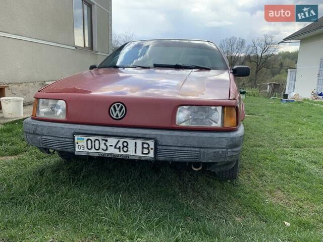 Красный Фольксваген Пассат, объемом двигателя 1.8 л и пробегом 100 тыс. км за 1450 $, фото 1 на Automoto.ua