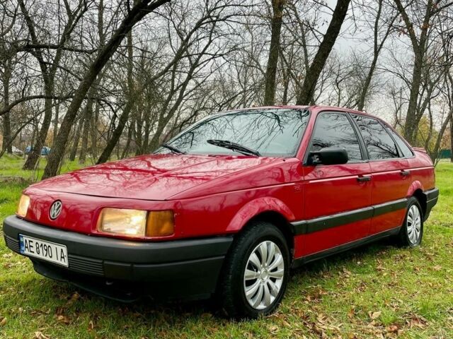 Красный Фольксваген Пассат, объемом двигателя 1.8 л и пробегом 9 тыс. км за 1600 $, фото 1 на Automoto.ua