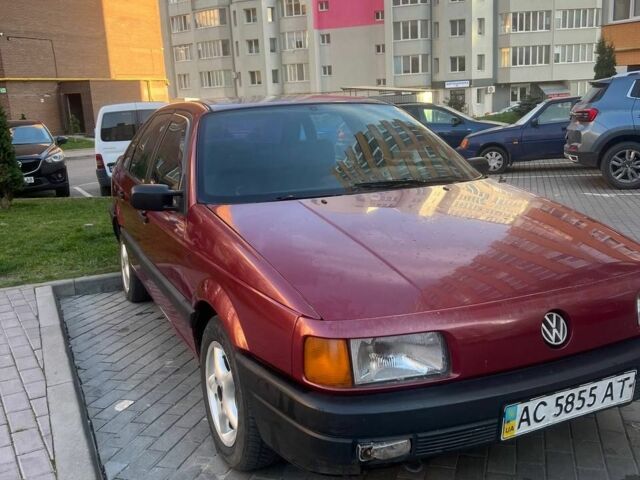 Червоний Фольксваген Пассат, об'ємом двигуна 1 л та пробігом 360 тис. км за 1300 $, фото 1 на Automoto.ua