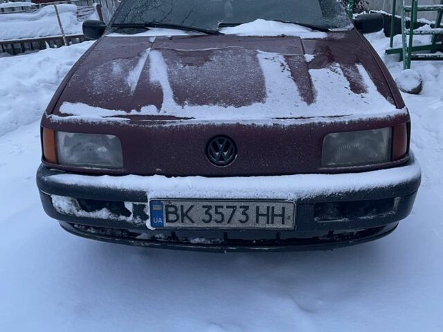 Красный Фольксваген Пассат, объемом двигателя 1.9 л и пробегом 220 тыс. км за 1500 $, фото 1 на Automoto.ua