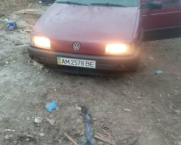 Червоний Фольксваген Пассат, об'ємом двигуна 1.78 л та пробігом 530 тис. км за 1500 $, фото 1 на Automoto.ua