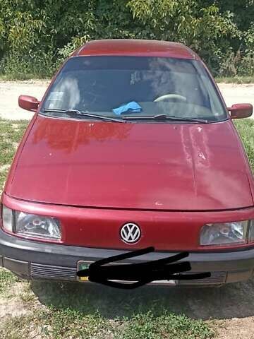 Червоний Фольксваген Пассат, об'ємом двигуна 1.8 л та пробігом 100 тис. км за 1200 $, фото 1 на Automoto.ua