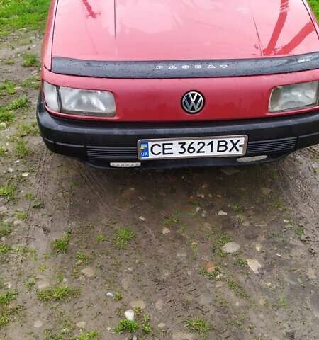 Красный Фольксваген Пассат, объемом двигателя 1.78 л и пробегом 320 тыс. км за 1800 $, фото 1 на Automoto.ua