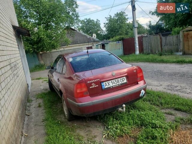 Червоний Фольксваген Пассат, об'ємом двигуна 1.78 л та пробігом 288 тис. км за 3250 $, фото 1 на Automoto.ua