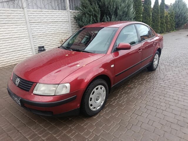 Червоний Фольксваген Пассат, об'ємом двигуна 0 л та пробігом 320 тис. км за 1850 $, фото 1 на Automoto.ua