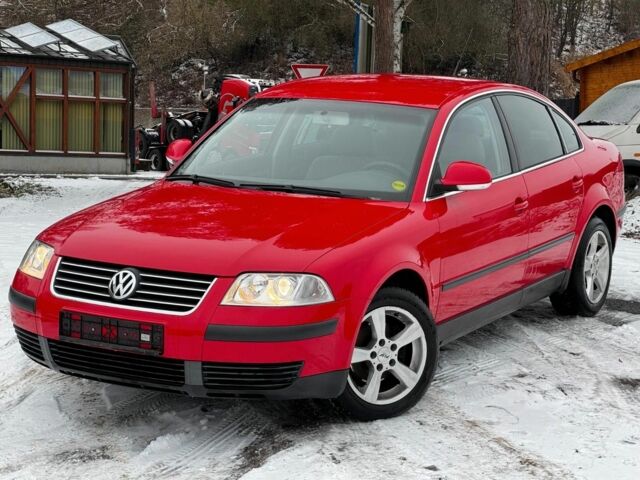 Красный Фольксваген Пассат, объемом двигателя 1.9 л и пробегом 289 тыс. км за 1250 $, фото 1 на Automoto.ua
