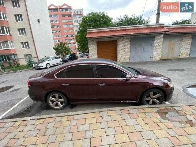 Червоний Фольксваген Пассат, об'ємом двигуна 2.5 л та пробігом 325 тис. км за 6000 $, фото 1 на Automoto.ua