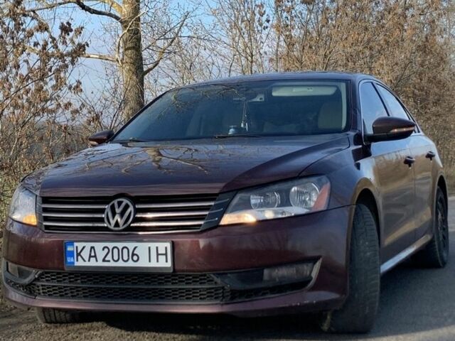 Червоний Фольксваген Пассат, об'ємом двигуна 2.48 л та пробігом 290 тис. км за 7090 $, фото 1 на Automoto.ua