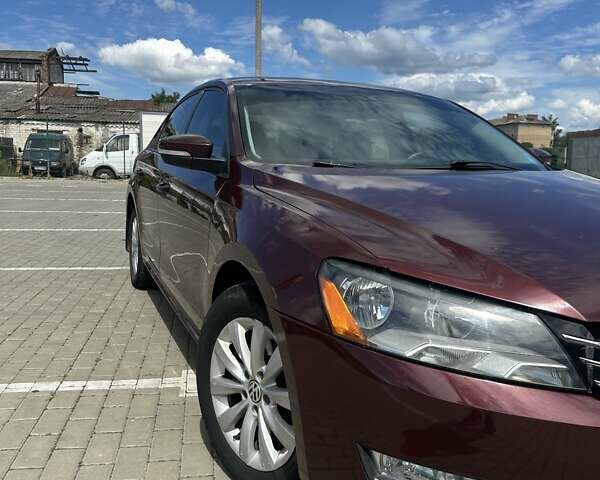 Червоний Фольксваген Пассат, об'ємом двигуна 2.5 л та пробігом 236 тис. км за 8800 $, фото 1 на Automoto.ua