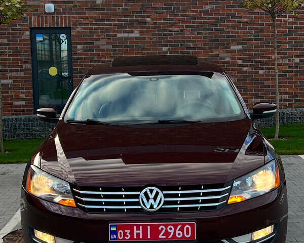 Красный Фольксваген Пассат, объемом двигателя 2 л и пробегом 250 тыс. км за 10750 $, фото 1 на Automoto.ua