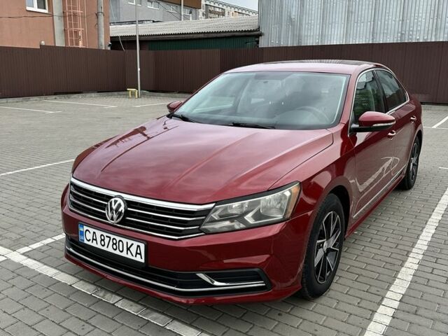 Красный Фольксваген Пассат, объемом двигателя 1.8 л и пробегом 127 тыс. км за 11499 $, фото 1 на Automoto.ua