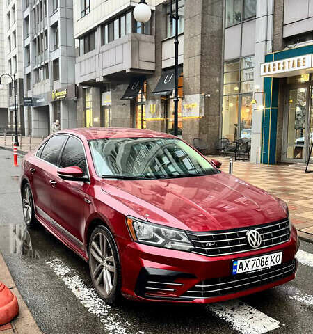 Красный Фольксваген Пассат, объемом двигателя 1.8 л и пробегом 75 тыс. км за 13000 $, фото 1 на Automoto.ua