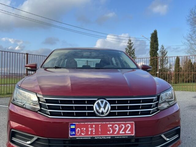 Красный Фольксваген Пассат, объемом двигателя 1.8 л и пробегом 110 тыс. км за 11700 $, фото 1 на Automoto.ua