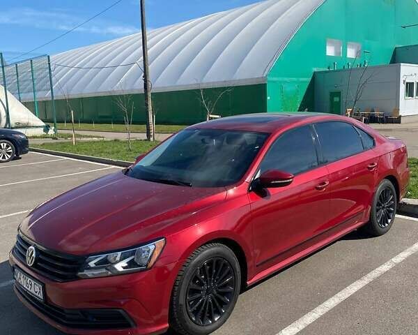 Фольксваген Пассат 2016 в Киеве на Automoto.ua Красный Фольксваген Пассат, объемом двигателя 1.8 л и пробегом 149 тыс. км за 9500 $, фото 1 на Automoto.ua