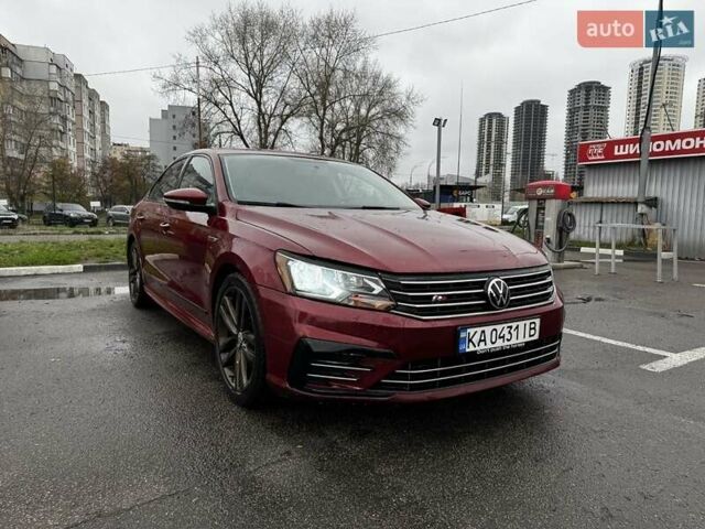 Красный Фольксваген Пассат, объемом двигателя 1.8 л и пробегом 190 тыс. км за 12000 $, фото 1 на Automoto.ua