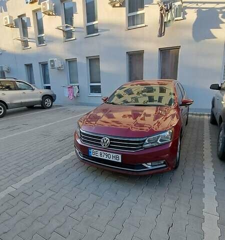 Красный Фольксваген Пассат, объемом двигателя 1.8 л и пробегом 232 тыс. км за 10000 $, фото 1 на Automoto.ua