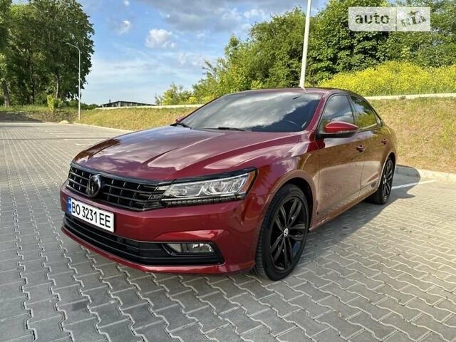 Красный Фольксваген Пассат, объемом двигателя 1.8 л и пробегом 104 тыс. км за 14000 $, фото 1 на Automoto.ua