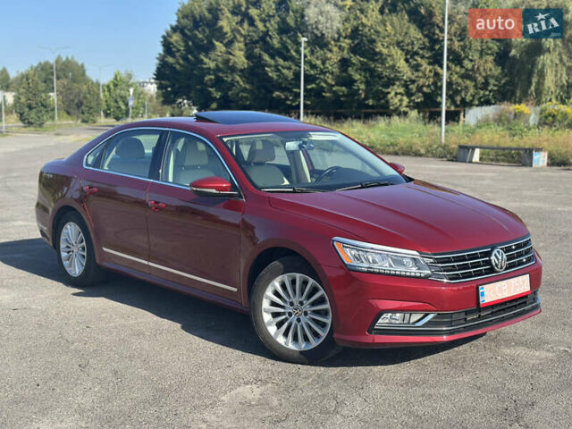 Красный Фольксваген Пассат, объемом двигателя 1.8 л и пробегом 111 тыс. км за 15500 $, фото 1 на Automoto.ua