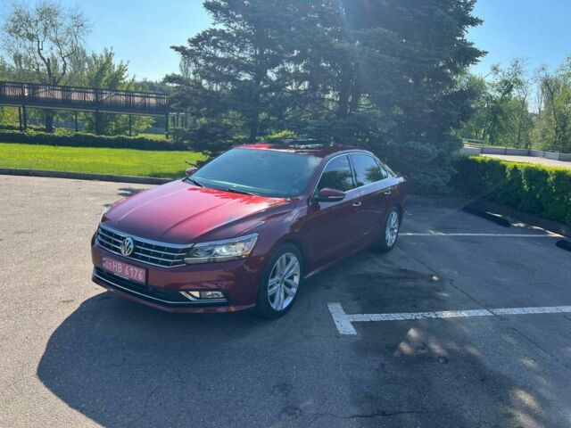 Червоний Фольксваген Пассат, об'ємом двигуна 2 л та пробігом 42 тис. км за 17200 $, фото 1 на Automoto.ua