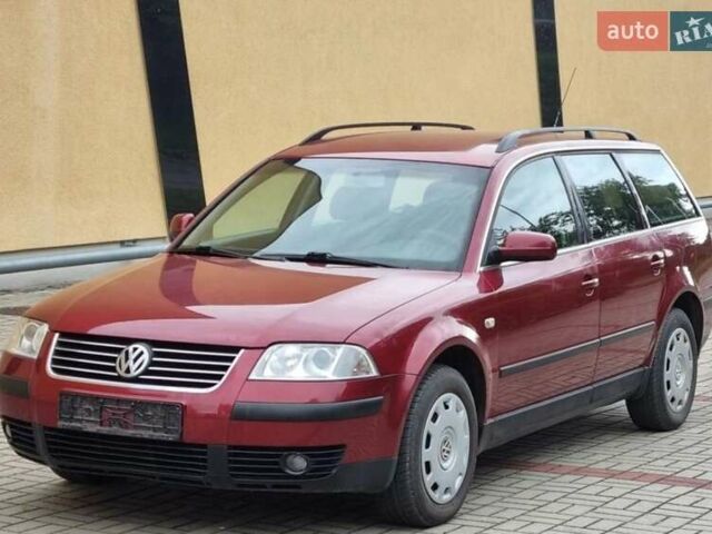Красный Фольксваген Пассат, объемом двигателя 1.9 л и пробегом 260 тыс. км за 1300 $, фото 1 на Automoto.ua
