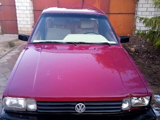 Красный Фольксваген Пассат, объемом двигателя 1.6 л и пробегом 200 тыс. км за 1300 $, фото 1 на Automoto.ua