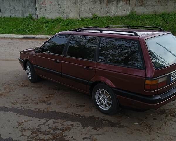 Красный Фольксваген Пассат, объемом двигателя 1.78 л и пробегом 360 тыс. км за 2200 $, фото 1 на Automoto.ua