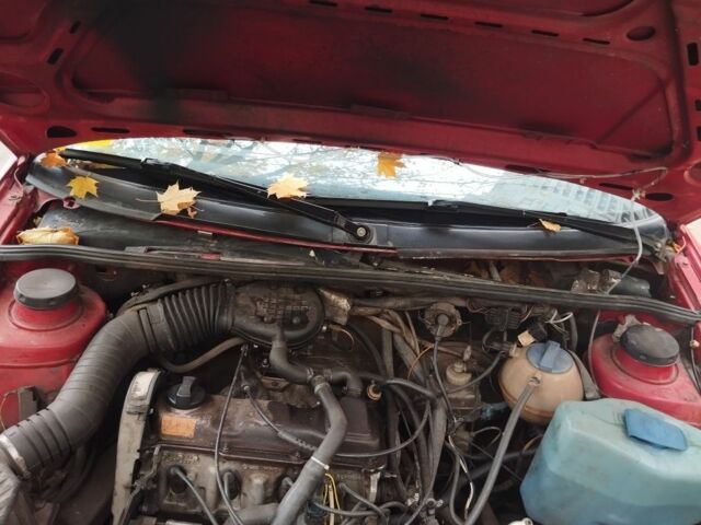 Червоний Фольксваген Пассат, об'ємом двигуна 0 л та пробігом 430 тис. км за 1500 $, фото 1 на Automoto.ua