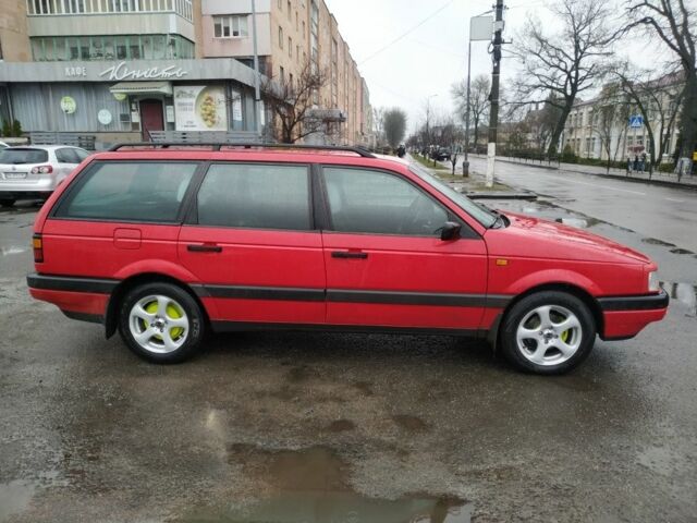 Червоний Фольксваген Пассат, об'ємом двигуна 1.9 л та пробігом 428 тис. км за 3000 $, фото 1 на Automoto.ua