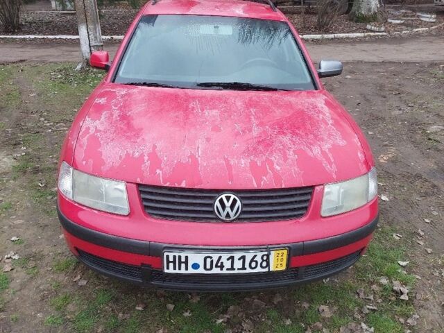 Красный Фольксваген Пассат, объемом двигателя 0 л и пробегом 280 тыс. км за 1700 $, фото 1 на Automoto.ua