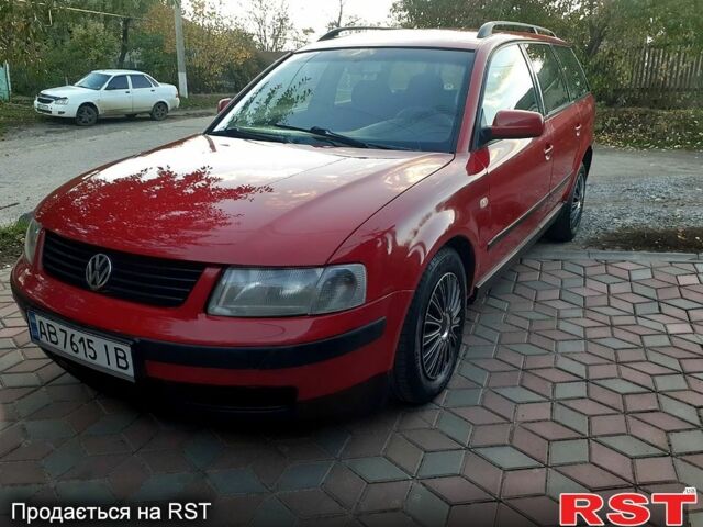 Красный Фольксваген Пассат, объемом двигателя 1.9 л и пробегом 250 тыс. км за 3350 $, фото 1 на Automoto.ua