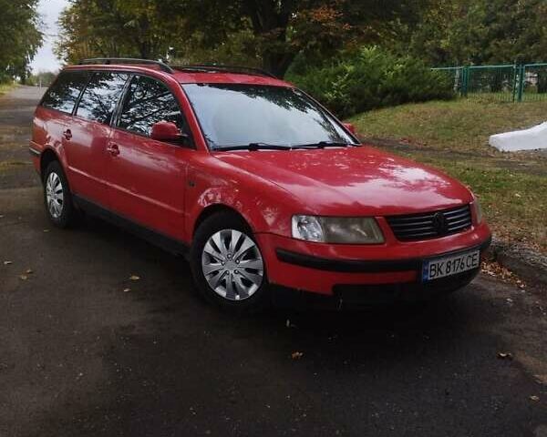 Червоний Фольксваген Пассат, об'ємом двигуна 1.9 л та пробігом 450 тис. км за 3100 $, фото 1 на Automoto.ua