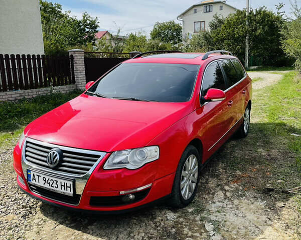 Красный Фольксваген Пассат, объемом двигателя 2 л и пробегом 255 тыс. км за 6100 $, фото 1 на Automoto.ua