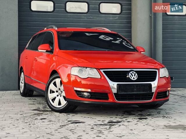 Красный Фольксваген Пассат, объемом двигателя 0 л и пробегом 235 тыс. км за 4999 $, фото 1 на Automoto.ua
