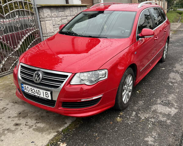 Червоний Фольксваген Пассат, об'ємом двигуна 1.97 л та пробігом 346 тис. км за 7900 $, фото 1 на Automoto.ua