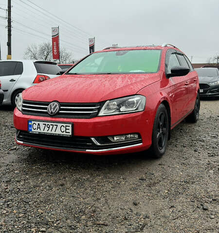 Красный Фольксваген Пассат, объемом двигателя 1.97 л и пробегом 209 тыс. км за 11900 $, фото 1 на Automoto.ua