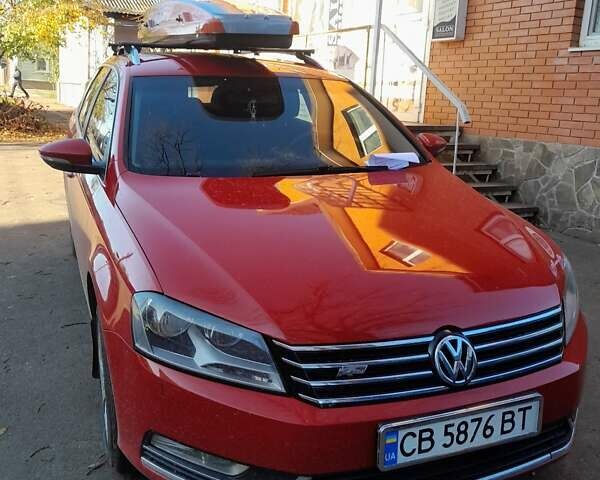 Красный Фольксваген Пассат, объемом двигателя 1.39 л и пробегом 289 тыс. км за 10000 $, фото 1 на Automoto.ua