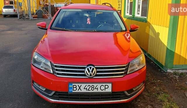 Красный Фольксваген Пассат, объемом двигателя 1.6 л и пробегом 290 тыс. км за 7500 $, фото 1 на Automoto.ua