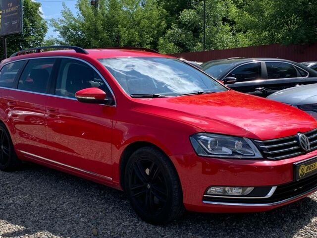 Красный Фольксваген Пассат, объемом двигателя 2 л и пробегом 327 тыс. км за 11550 $, фото 1 на Automoto.ua