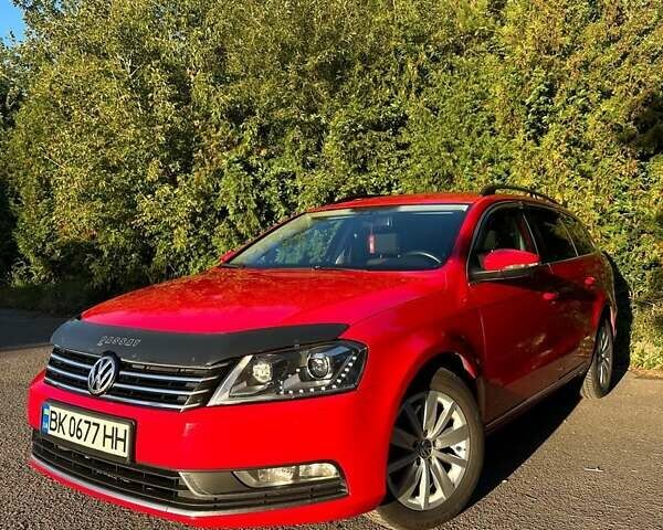Червоний Фольксваген Пассат, об'ємом двигуна 1.97 л та пробігом 288 тис. км за 11500 $, фото 1 на Automoto.ua